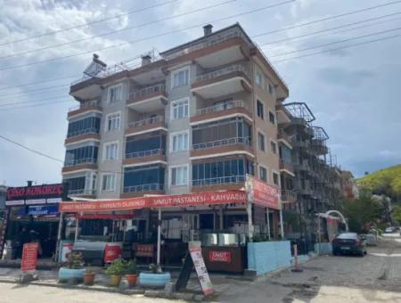 Kumbağ Ana Cadde Üzerinde Deniz Manzarali Sezonluk Kiralik 2+1 (Komisyonsuz)