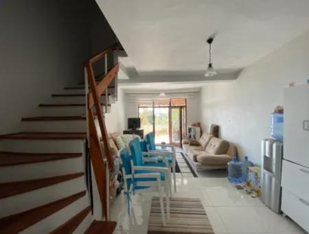 Havuzlu Site İçerisinde Deniz Manzarali 3+1 Villa