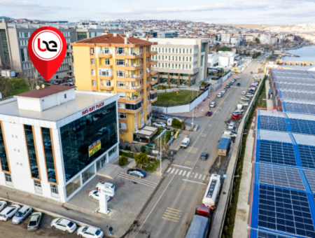 Plaza-Büros Zu Vermieten Neben Dem Gerichtsgebäude In Der 100.Yil Alt Yol Strasse Mit Meerblick