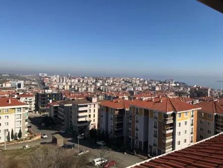 Schließt In Der Vorderseite Mit Der Freiheit Von Tekirdag Duplex Zum Verkauf (Ohne Provision)