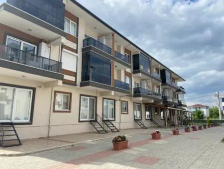 Kumbağ Ana Cadde Üzerinde Site İçi Kiralik 1+1 Daire