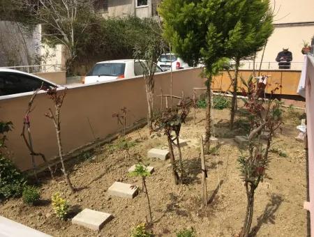 2 1 Wohnung Zum Verkauf Mit Garten Im Zentrum Kumbag