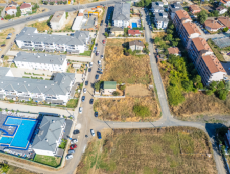 270 M2 Grundstück Mit Einzeltitelurkunde Zum Verkauf Mit Eckgrundstück In Kumbağ