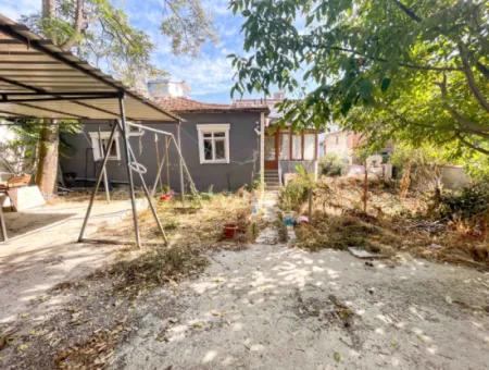 2 1 Freistehendes Haus Mit Grossem Garten In Barbaros Nachbarschaft