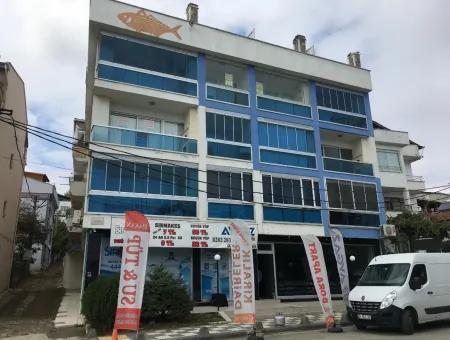 Haus Zum Verkauf Mit Meerblick Über Die Straße Kumbag