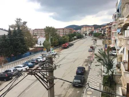 Haus Zum Verkauf Mit Meerblick Über Die Straße Kumbag