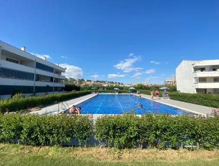 Villas Zum Verkauf In Anlage Mit Pool In Strand-Gundal Kumbag