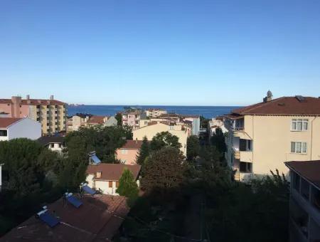 Duplex, Häuschen Zum Verkauf Mit Meerblick In Der Mitte Kumbag