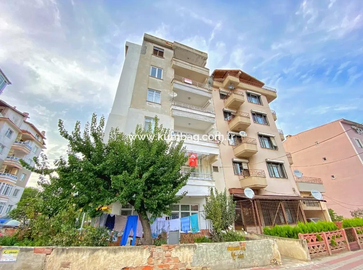 (St. U.s.) 3 1 Wide Sale Apartments On The Street In Altinova