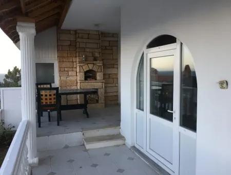 Villa For Sale With Sea Views In Barbaros Site