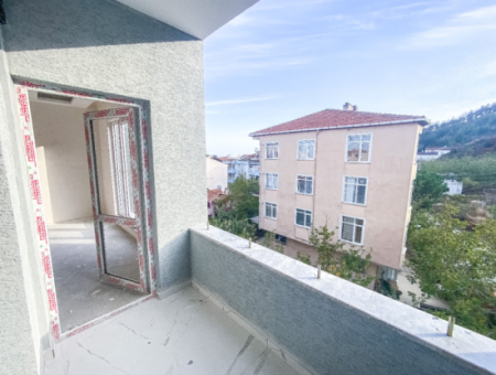 Brand New 2 1 Apartment For Sale In A New Building In Kumbağ, Tekirdag