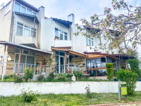 Topağaç Mah. 3 Katli Deniz Manzarali Satilik Villa