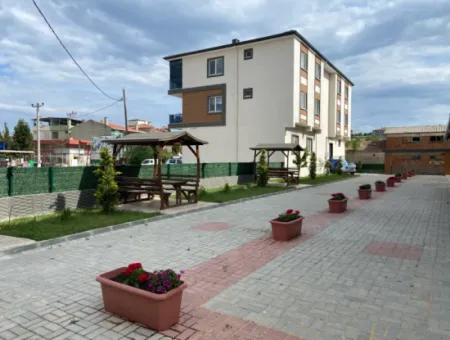 Kumbağ Ana Cadde Üzerinde Site İçi Kiralik 1+1 Daire