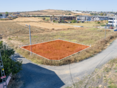 270 M2 Single Title Deed Land For Sale With Corner Parcel Residential Zoning In Kumbağ