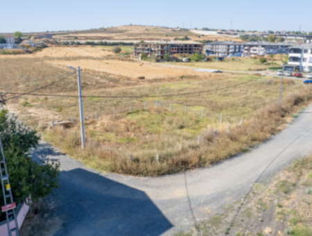 270 M2 Single Title Deed Land For Sale With Corner Parcel Residential Zoning In Kumbağ