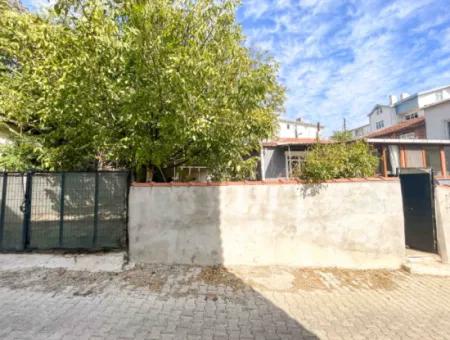 2 1 Detached House With Large Garden In Barbaros Neighborhood