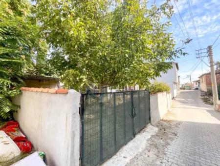 2 1 Detached House With Large Garden In Barbaros Neighborhood