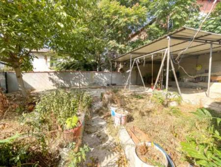 2 1 Detached House With Large Garden In Barbaros Neighborhood