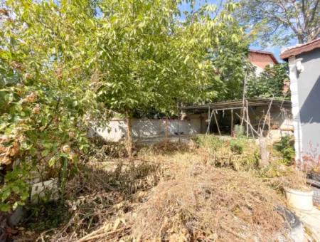 2 1 Detached House With Large Garden In Barbaros Neighborhood