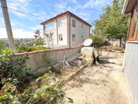 2 1 Detached House With Large Garden In Barbaros Neighborhood