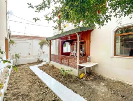 2 Storey Villa With Garden For Sale Near Market Street In Kumbag