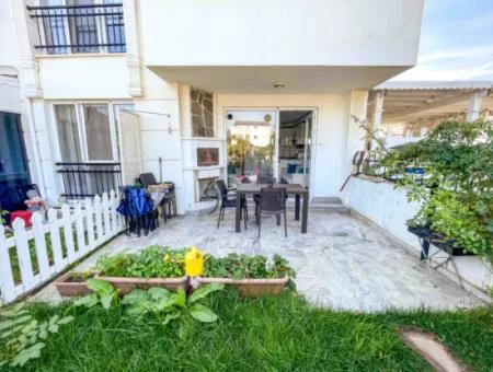 For Sale In A Complex With A Garden And Pool By The Sea In Kumbağ 2 1