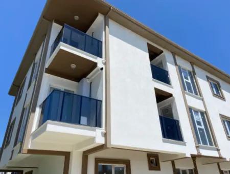 Kumbağ Mah. 1 1 Apartments For Sale In A Complex With Pool