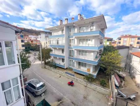 Kumbağ Pazar Street New Residential Fully Furnished For Sale 2 1 Apartment