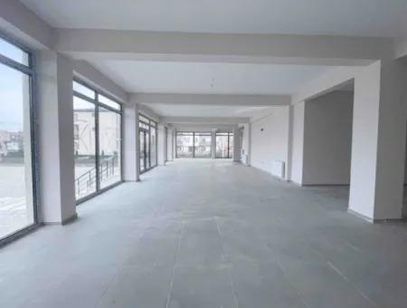 Shop For Rent In The Developing Area In Kumbağ 400 M2 Visible From The Street