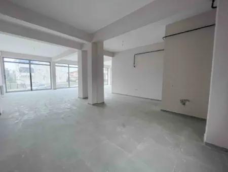 Shop For Rent In The Developing Area In Kumbağ 400 M2 Visible From The Street