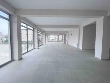 Shop For Rent In The Developing Area In Kumbağ 400 M2 Visible From The Street