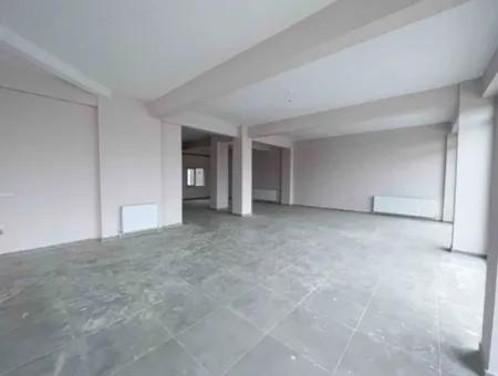 Shop For Rent In The Developing Area In Kumbağ 400 M2 Visible From The Street