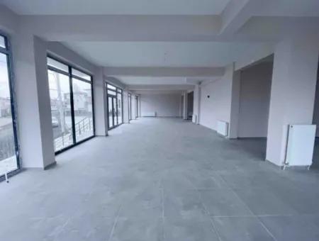 Shop For Rent In The Developing Area In Kumbağ 400 M2 Visible From The Street