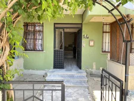 Sunday Dec 1 Street Floor 2, Fully Furnished Cottage For Sale At Kumbag