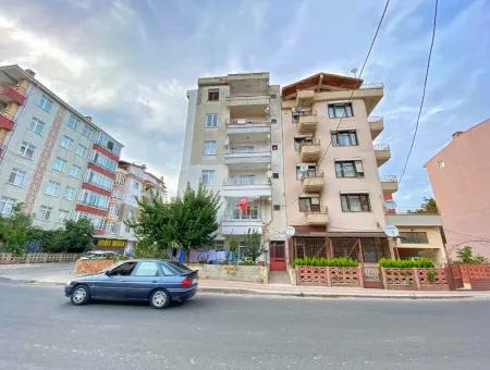 (St. U.s.) 3 1 Wide Sale Apartments On The Street In Altinova