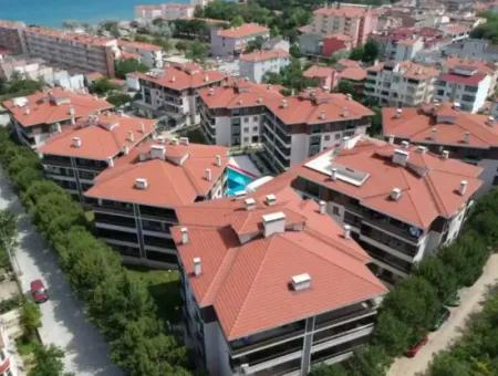 Luxury Cottage-Kişlik 2 1 Apartment With Pool For Sale In Kumbağ