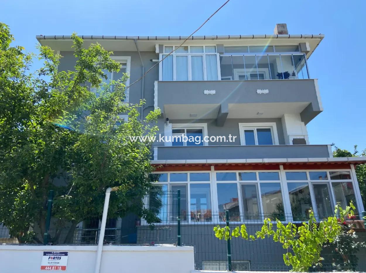 Kumbağ Ana Caddeye Yakın Konumda Aileye Kiralık 2+1 Daire