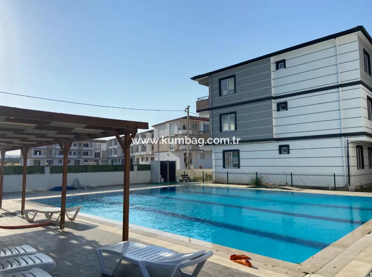 Kumbağ Havuzlu Ve Aquaparklı Sitede Yaz-Kış Kiralık 2+1 Daire