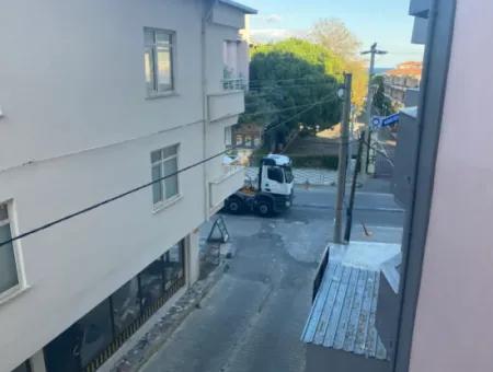 Kumbağ Merkez Cadde Üzerinde İçi Yeni Yapılı 2+1 Kiralık Daire