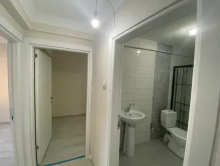 Kumbağ Merkez Cadde Üzerinde İçi Yeni Yapılı 2+1 Kiralık Daire