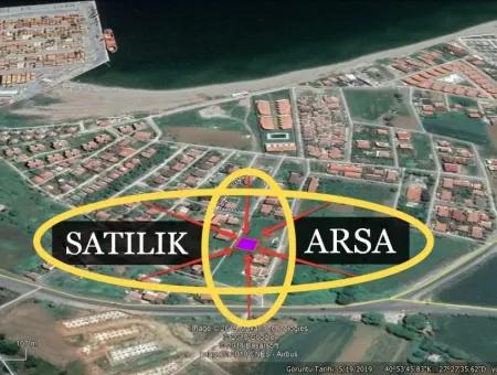 Kumbağ Deniz Tarafında Satılık 8 Dairelik Arsa