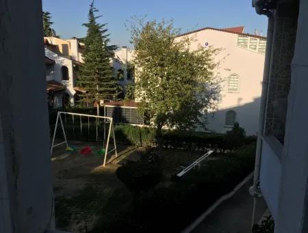 Barbaros Havuzlu Sitede Deniz Manzaralı Satılık Villa