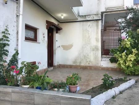 Barbaros Havuzlu Sitede Deniz Manzaralı Satılık Villa