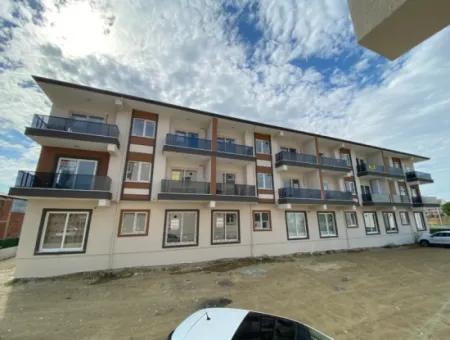 Kumbağ Ana Cadde Üzerinde Yaz-Kış Kiralık 2+1