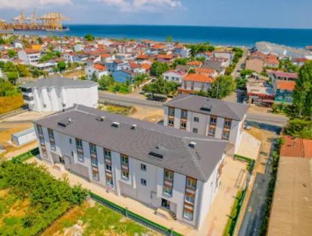 Kumbağ Ana Cadde Mevkiinde Yaz-Kış Kiralık 1+1