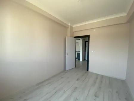 Kumbağ Ana Cadde Mevkiinde Yaz-Kış Kiralık 1+1