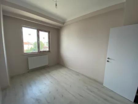 Kumbağ Ana Cadde Üzerinde Yaz-Kış Kiralık 1+1