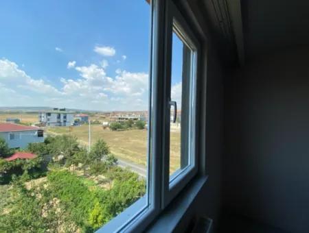 Kumbağ Ana Cadde Üzerinde Yaz-Kış Kiralık 2+1