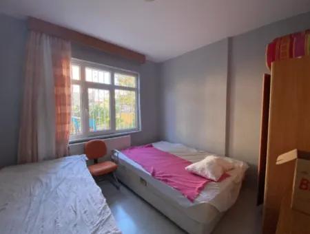 Kumbağ Merkezi Konumda Havuzlu Sitede Yaz-Kış Kiralık Eşyalı 2+1