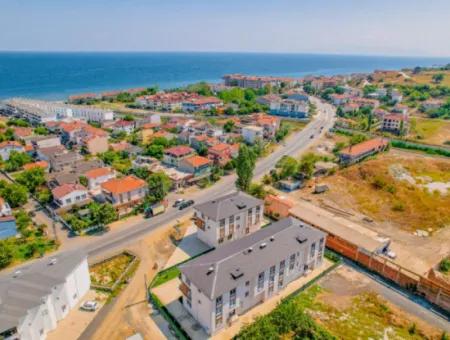 Kumbağ Ana Cadde Üzerinde Deniz Manzaralı Yaz-Kış Kiralık 2+1